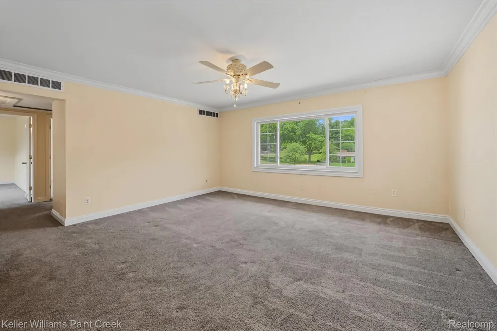2311 Walton Boulevard #44 Rochester Hills City, MI 48309