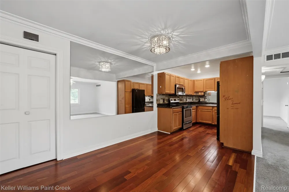 2311 Walton Boulevard #44 Rochester Hills City, MI 48309