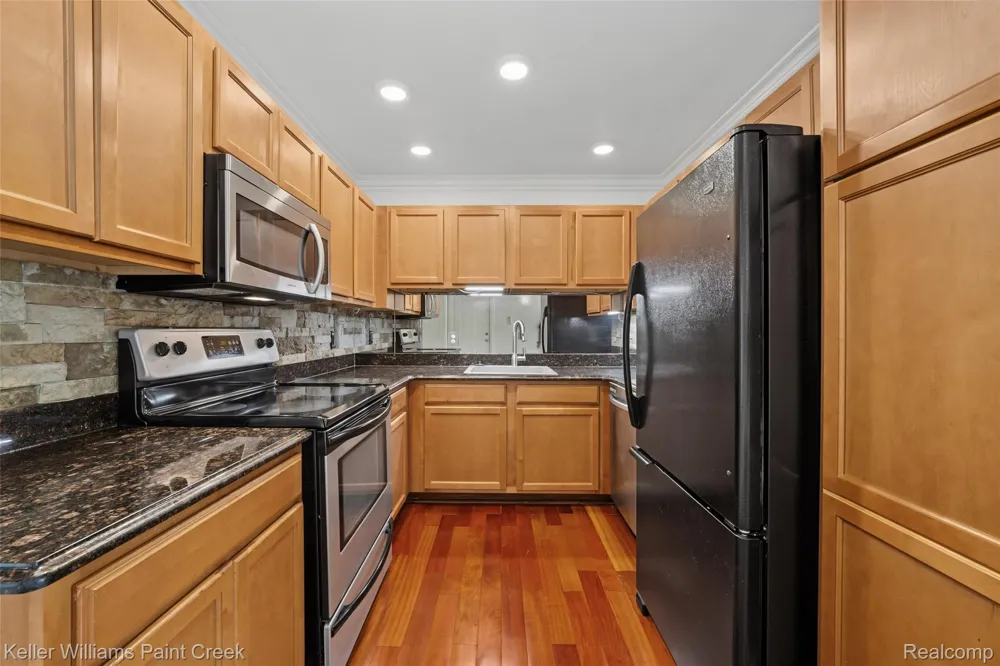 2311 Walton Boulevard #44 Rochester Hills City, MI 48309