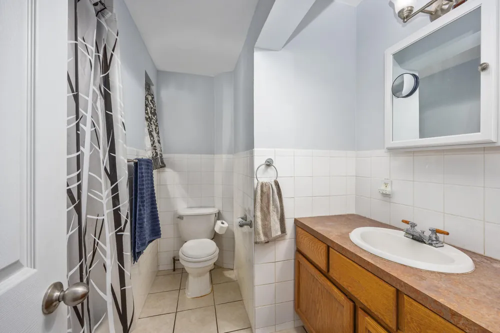 852 Leonard Street NE Grand Rapids City, MI 49503