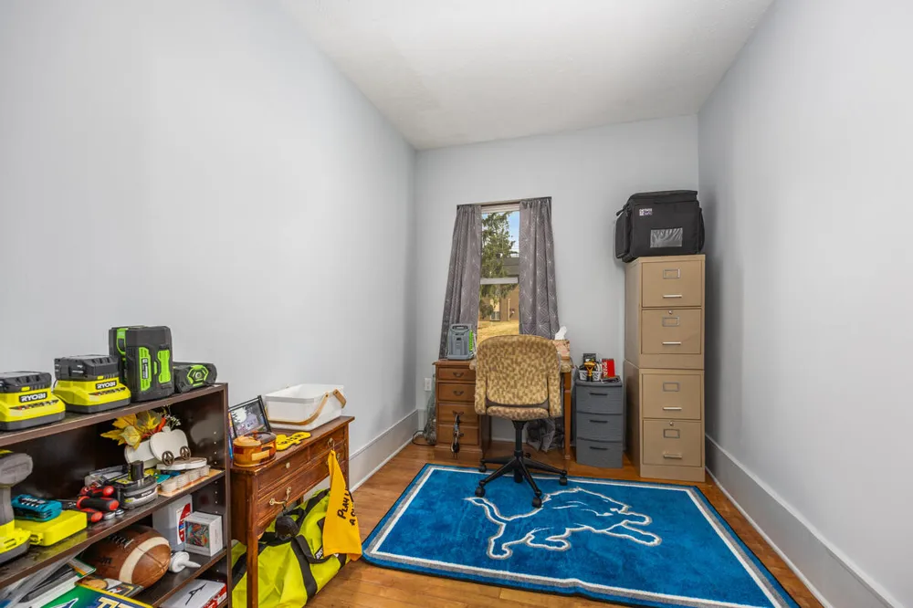 852 Leonard Street NE Grand Rapids City, MI 49503