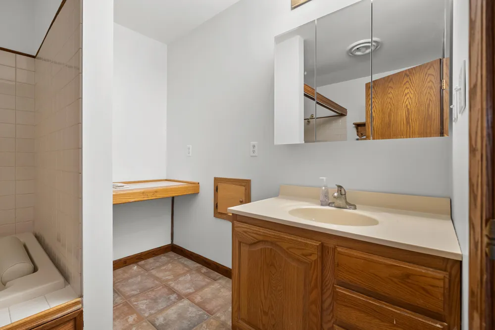 12876 Helmer Road S Battle Creek City, MI 49015