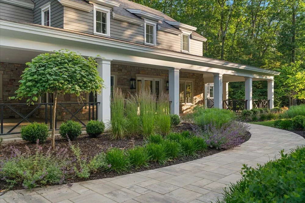 317 Lakeshore Drive Park Township, MI 49424