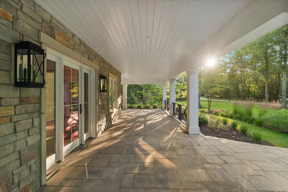 317 Lakeshore Drive Park Township, MI 49424