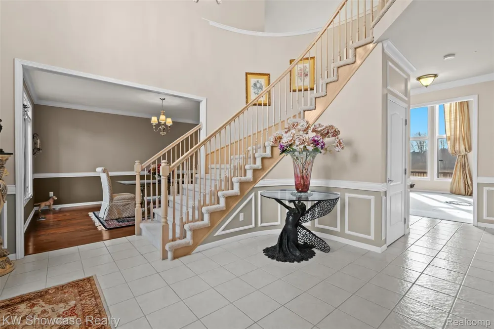 2955 Ivy Hill Drive Commerce Charter Township, MI 48382