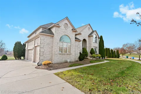 2955 Ivy Hill Drive