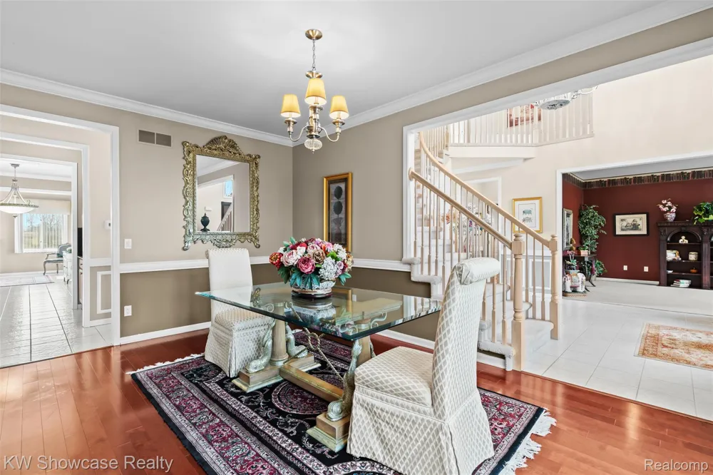 2955 Ivy Hill Drive Commerce Charter Township, MI 48382