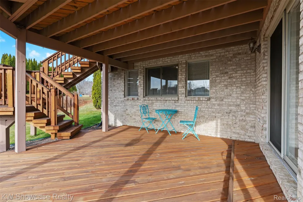 2955 Ivy Hill Drive Commerce Charter Township, MI 48382