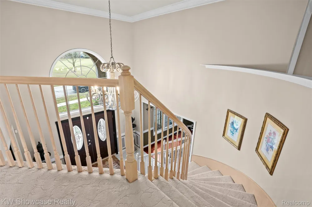 2955 Ivy Hill Drive Commerce Charter Township, MI 48382