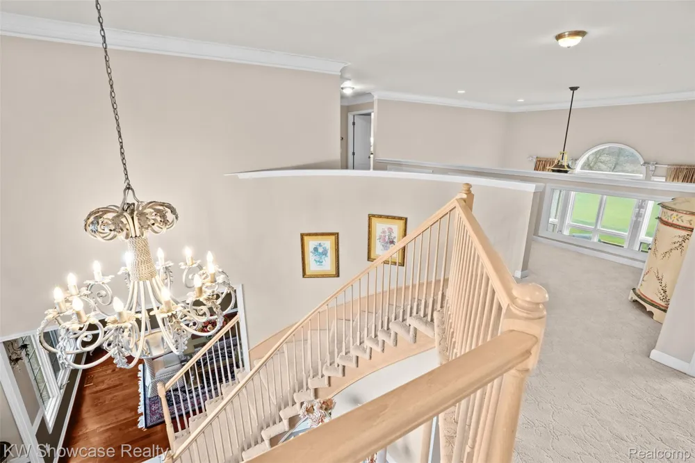 2955 Ivy Hill Drive Commerce Charter Township, MI 48382