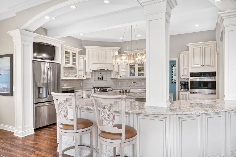 7705 S Indian Lake Drive Brady Township, MI 49097
