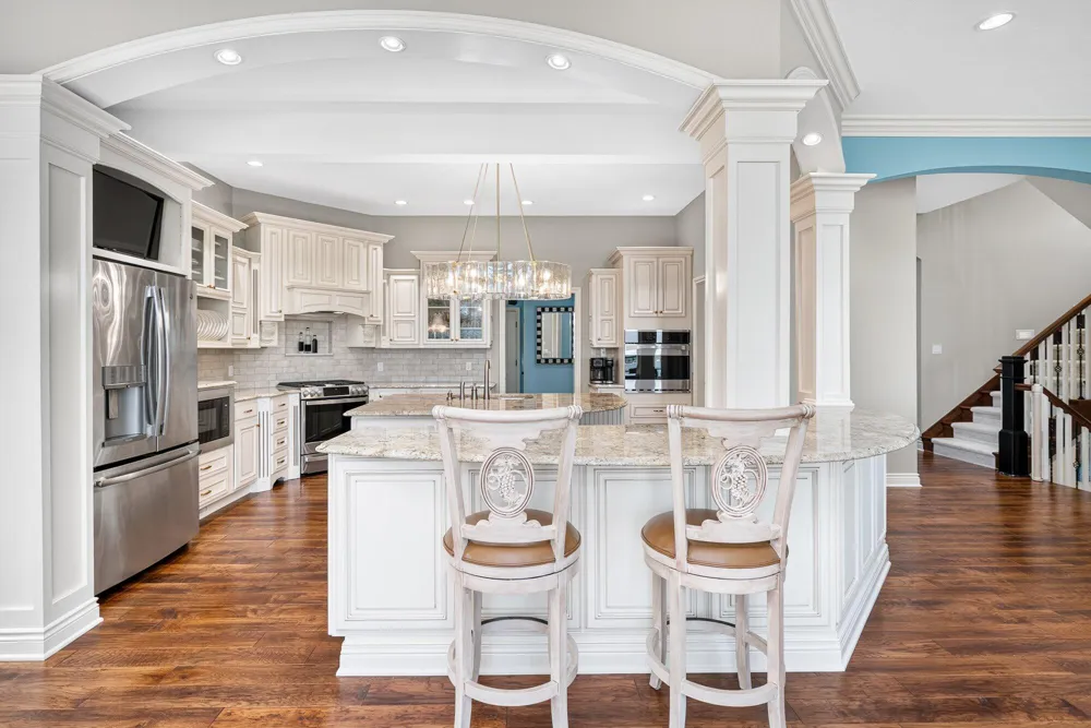 7705 S Indian Lake Drive Brady Township, MI 49097