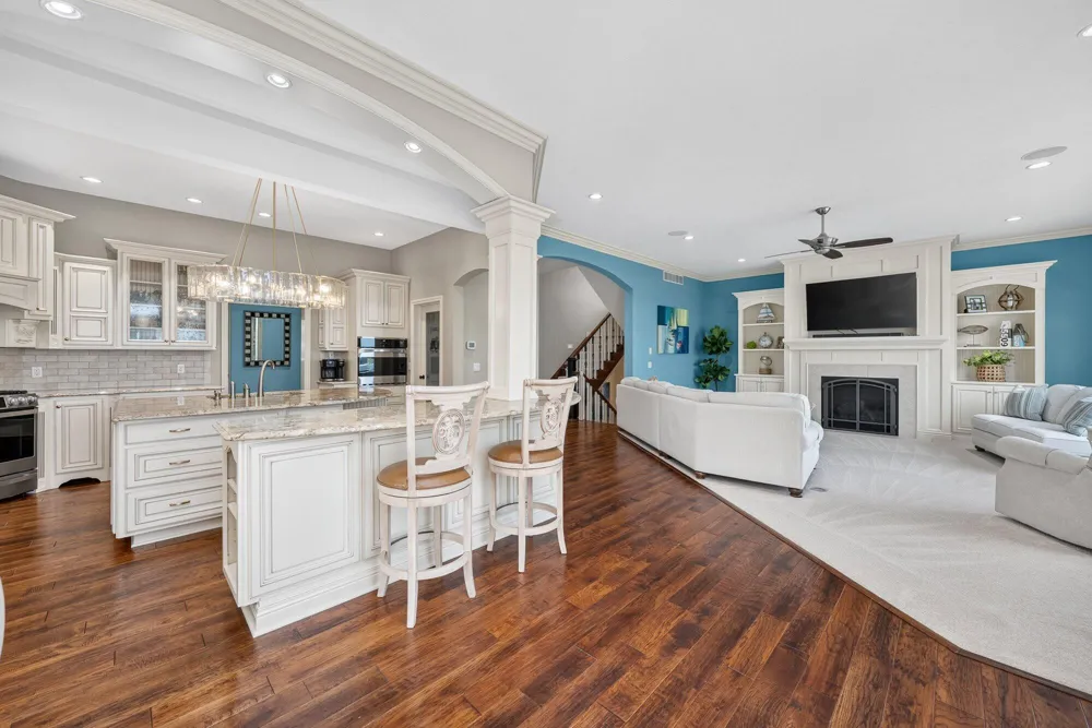 7705 S Indian Lake Drive Brady Township, MI 49097