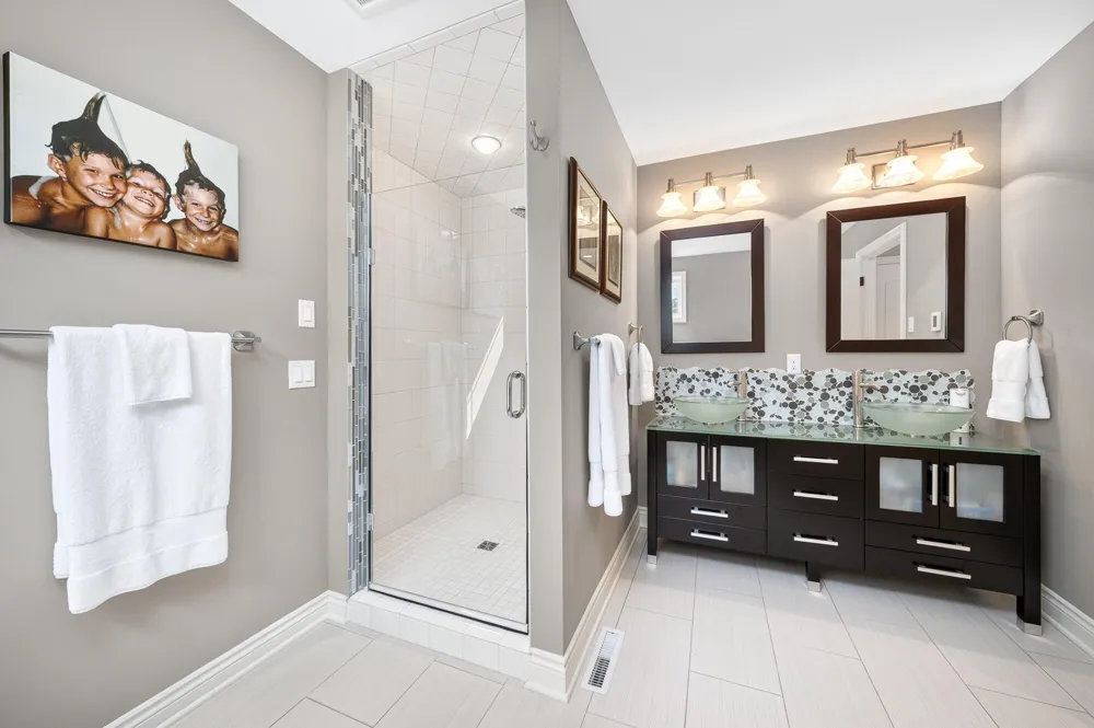 7705 S Indian Lake Drive Brady Township, MI 49097