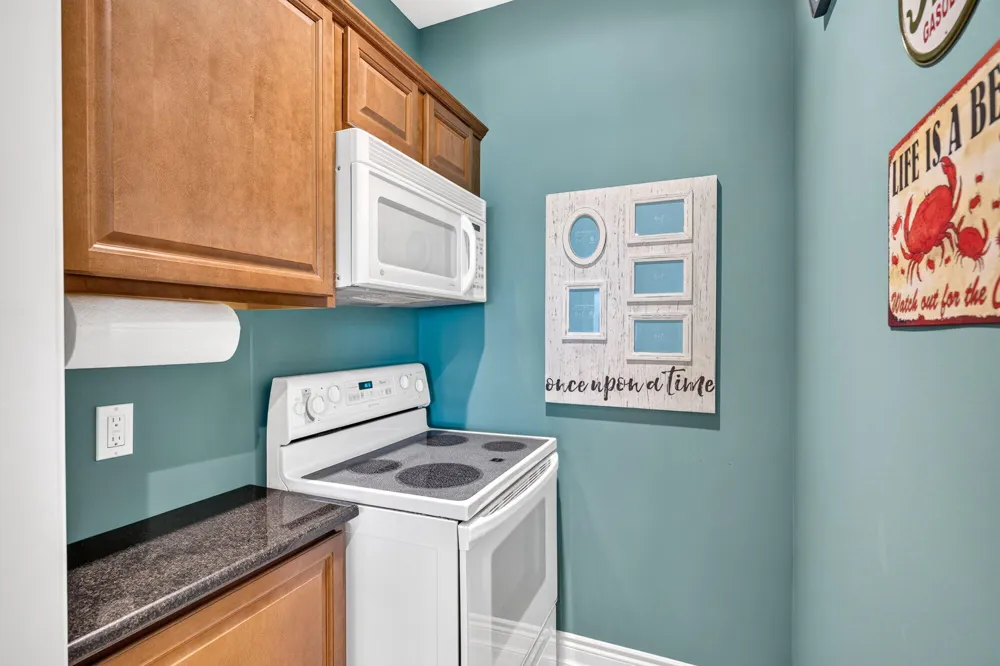7705 S Indian Lake Drive Brady Township, MI 49097