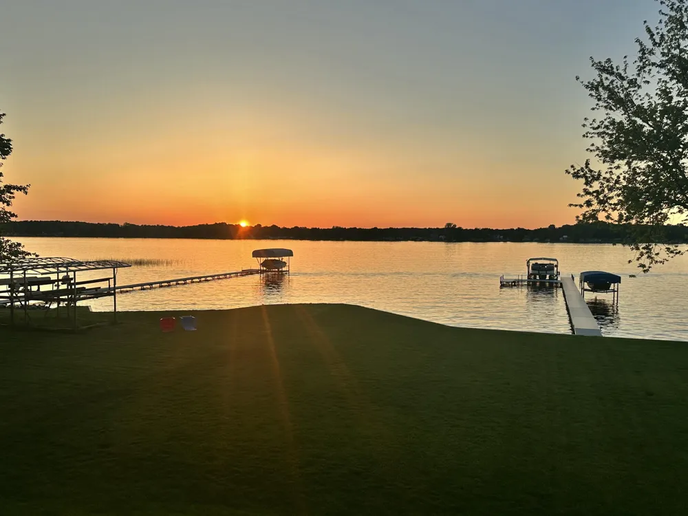 7705 S Indian Lake Drive Brady Township, MI 49097