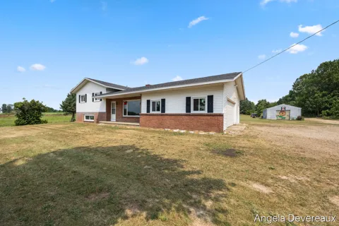 2637 17 Mile Road