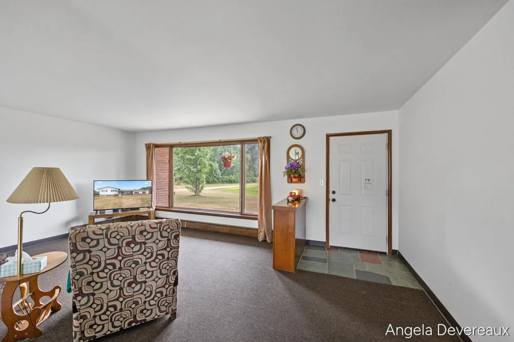 2637 17 Mile Road Tyrone Township, MI 49330
