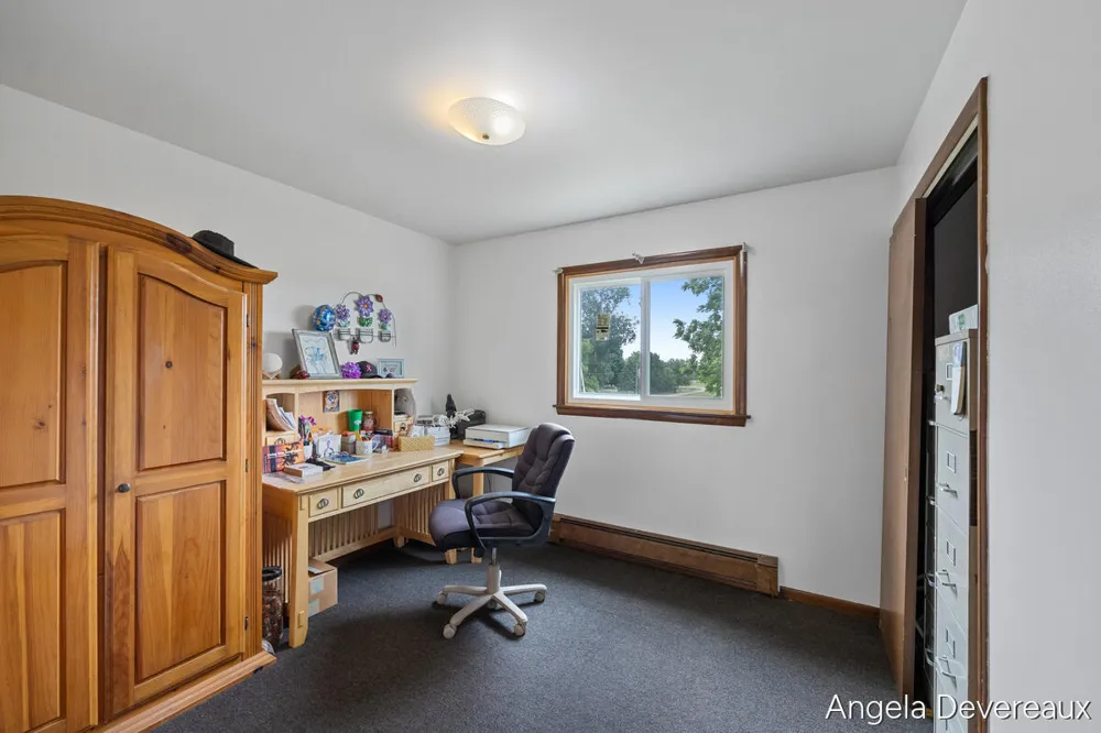 2637 17 Mile Road Tyrone Township, MI 49330