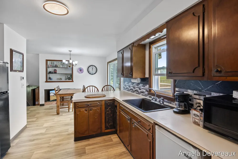 2637 17 Mile Road Tyrone Township, MI 49330