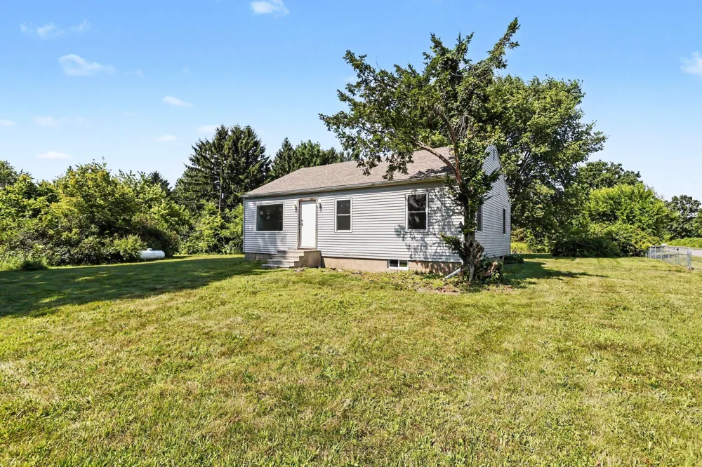 10906 Pucker Street Berrien Township, MI 49120