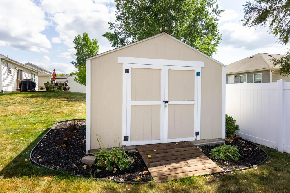 635 Rockway Drive Linden City, MI 48451