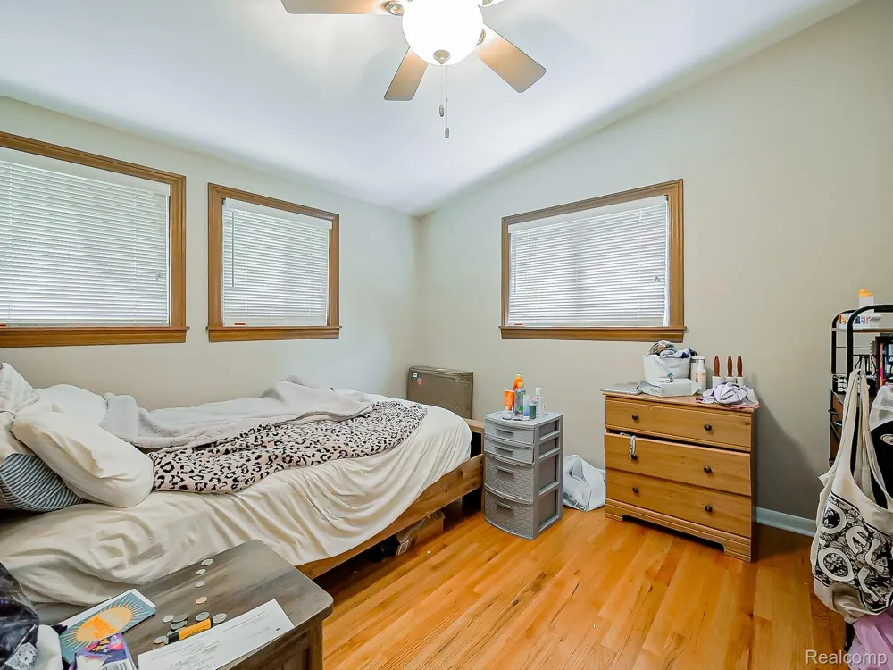 2681 Emeline Street Trenton City, MI 48183