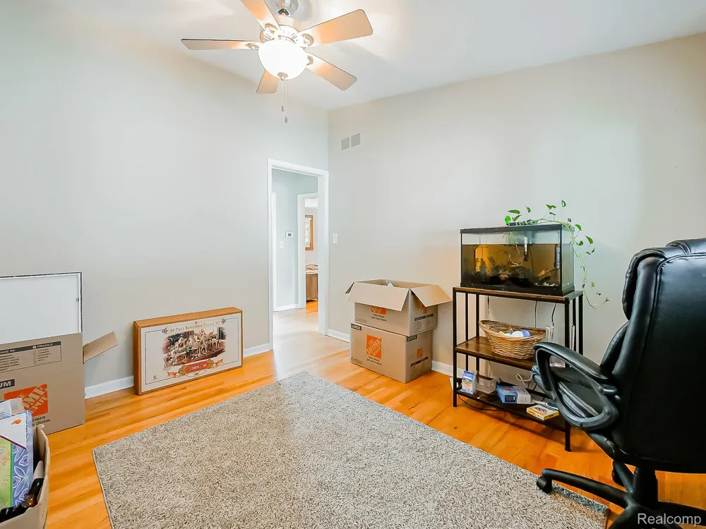 2681 Emeline Street Trenton City, MI 48183