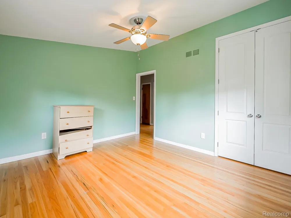 2681 Emeline Street Trenton City, MI 48183