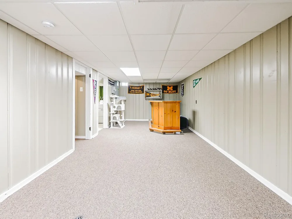 2681 Emeline Street Trenton City, MI 48183