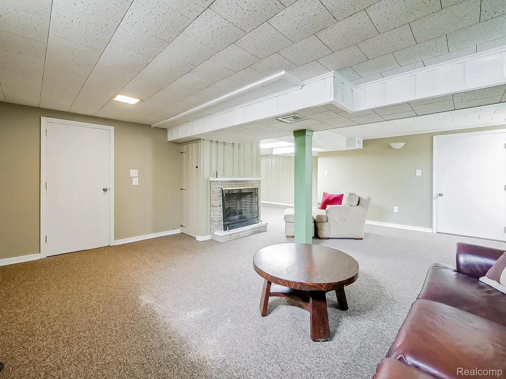 2681 Emeline Street Trenton City, MI 48183