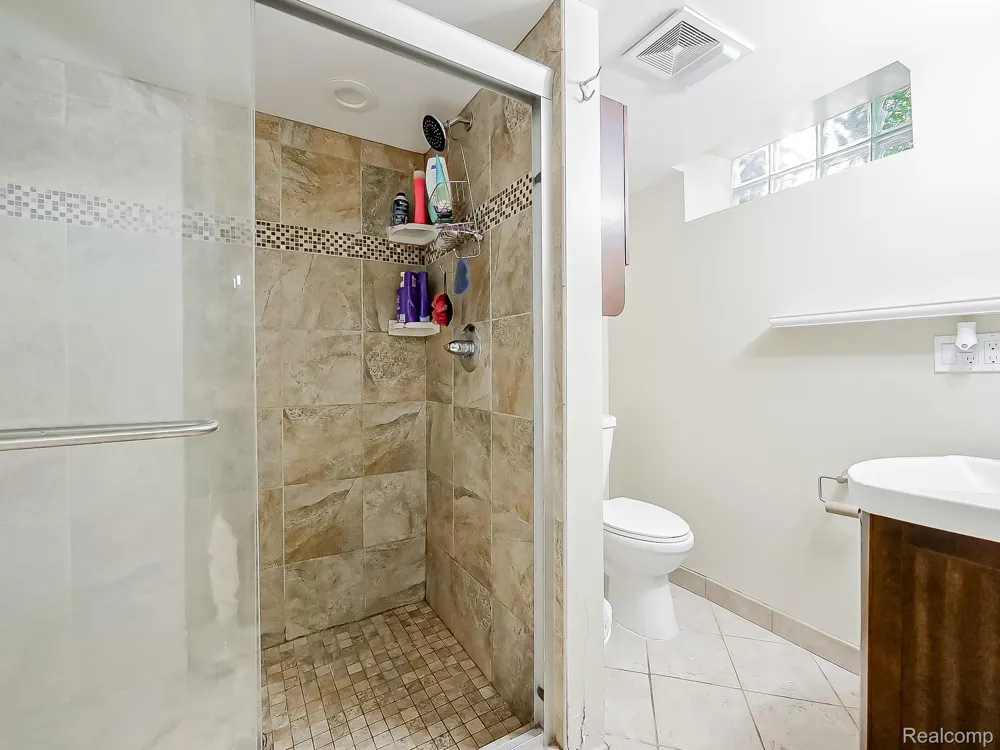 2681 Emeline Street Trenton City, MI 48183