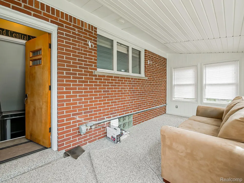 2681 Emeline Street Trenton City, MI 48183
