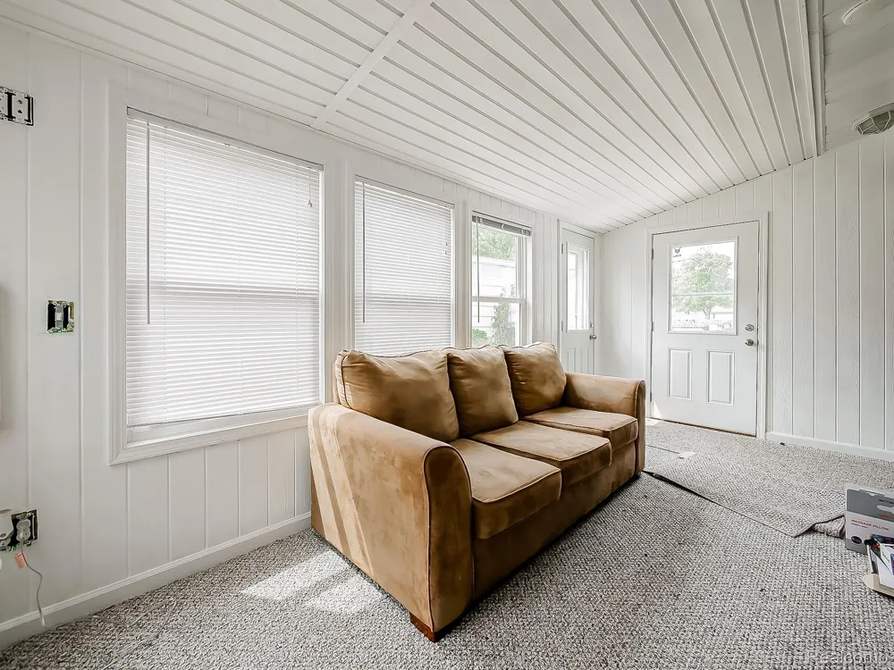 2681 Emeline Street Trenton City, MI 48183