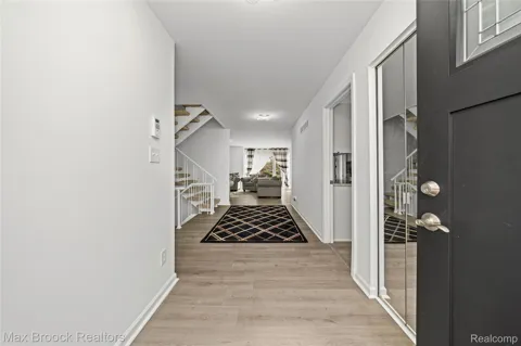 7451 Pebble Point