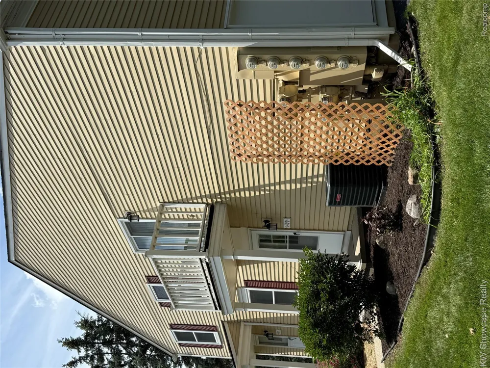 1499 Mariner Drive Walled Lake City, MI 48390