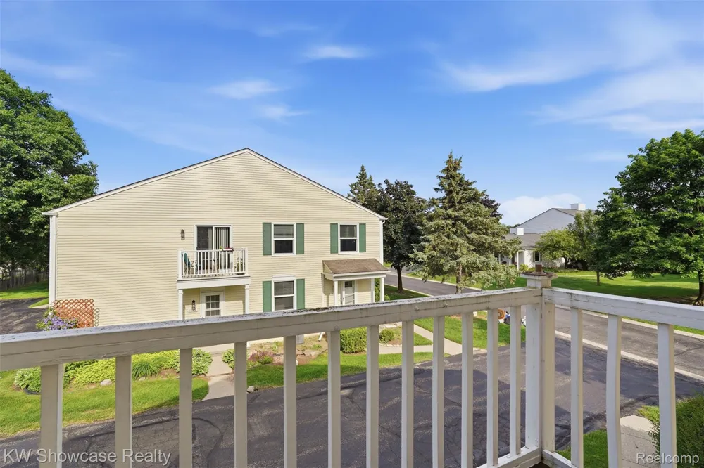 1499 Mariner Drive Walled Lake City, MI 48390