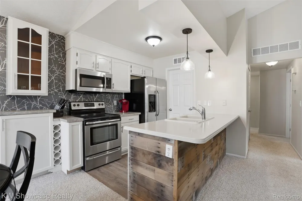 1499 Mariner Drive Walled Lake City, MI 48390