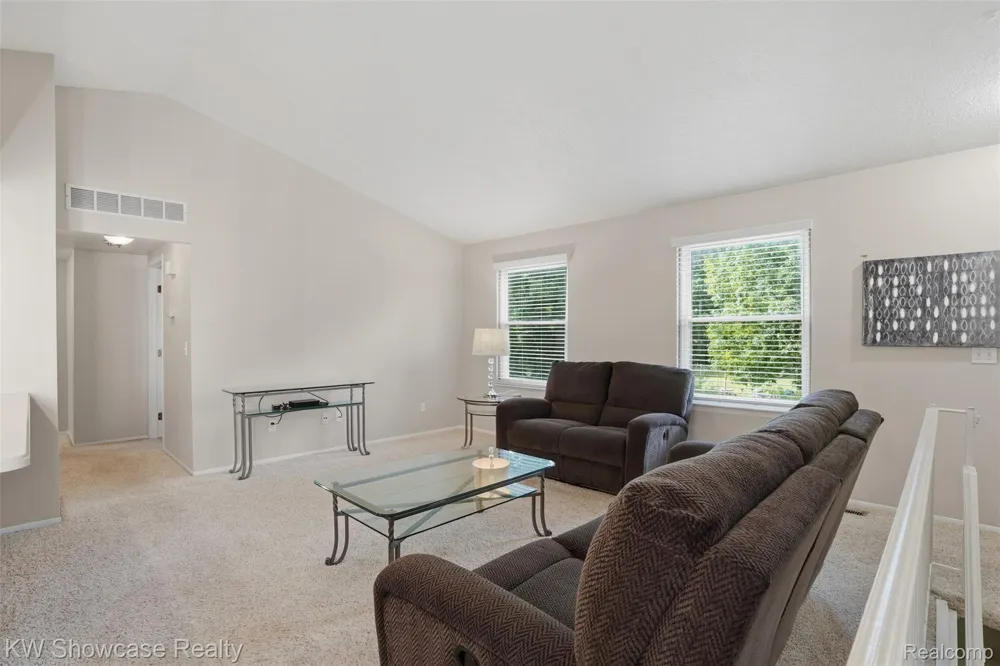 1499 Mariner Drive Walled Lake City, MI 48390