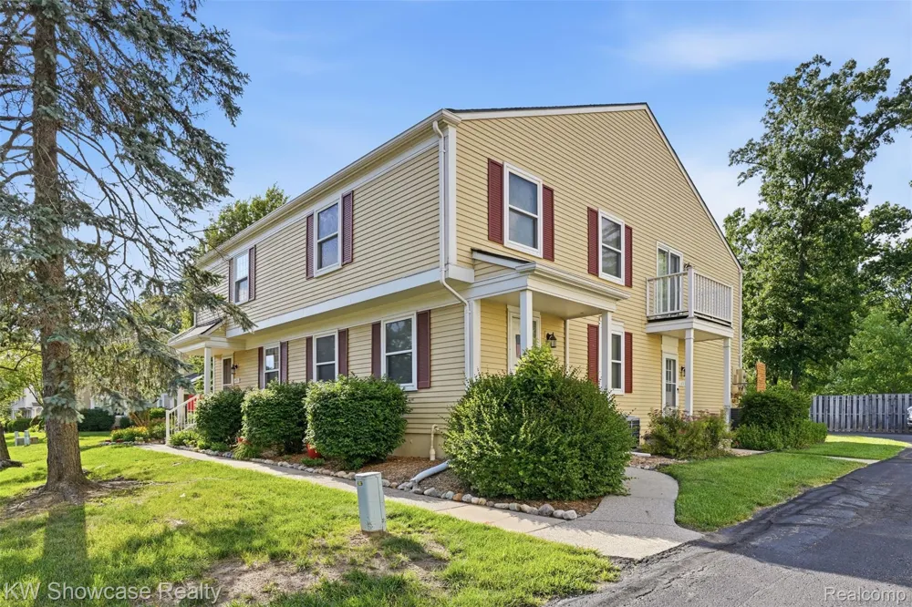 1499 Mariner Drive Walled Lake City, MI 48390