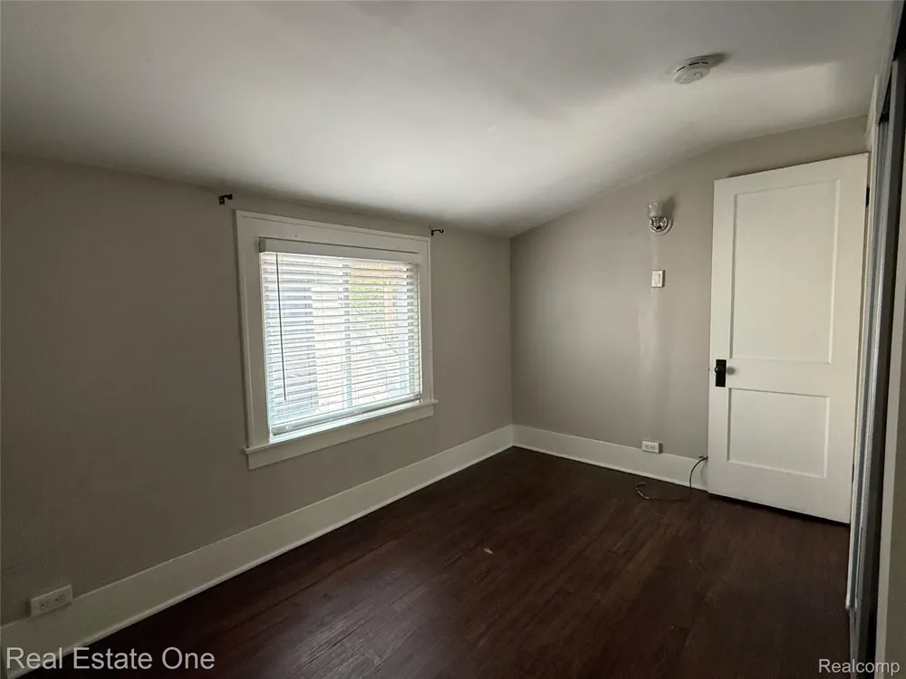 264 E Woodland Street Ferndale City, MI 48220