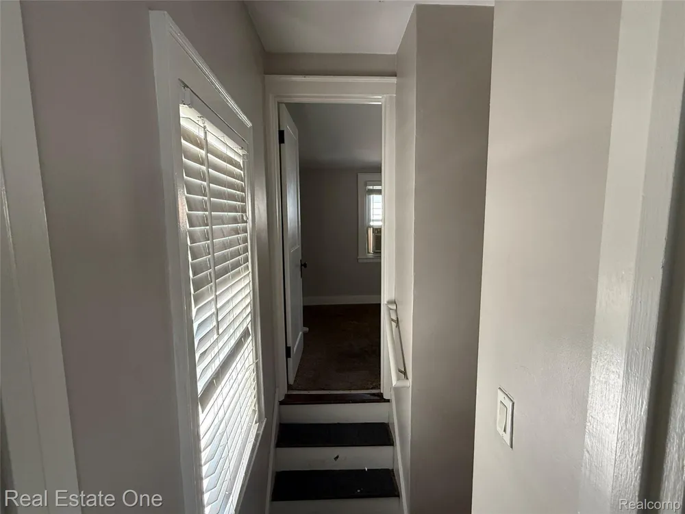 264 E Woodland Street Ferndale City, MI 48220