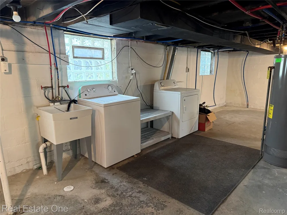 264 E Woodland Street Ferndale City, MI 48220