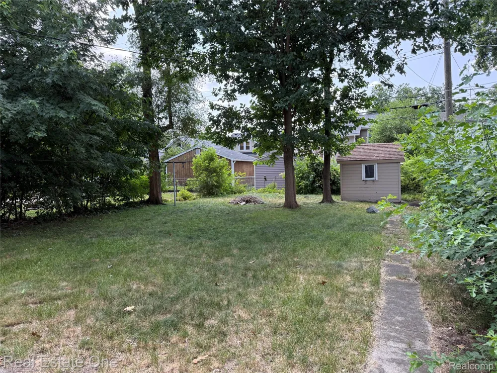 264 E Woodland Street Ferndale City, MI 48220