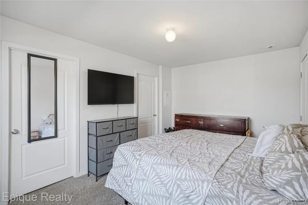 15346 Enchante Clinton Charter Township, MI 48038