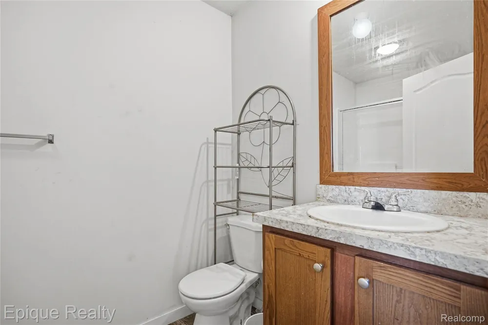 15346 Enchante Clinton Charter Township, MI 48038