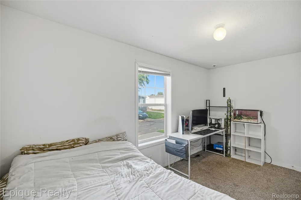 15346 Enchante Clinton Charter Township, MI 48038