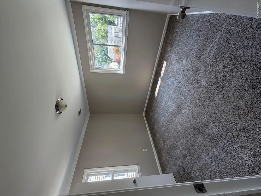 27373 Dartmouth Street Madison Heights City, MI 48071