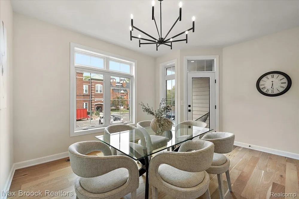 378 Notre Dame Street Grosse Pointe City, MI 48230