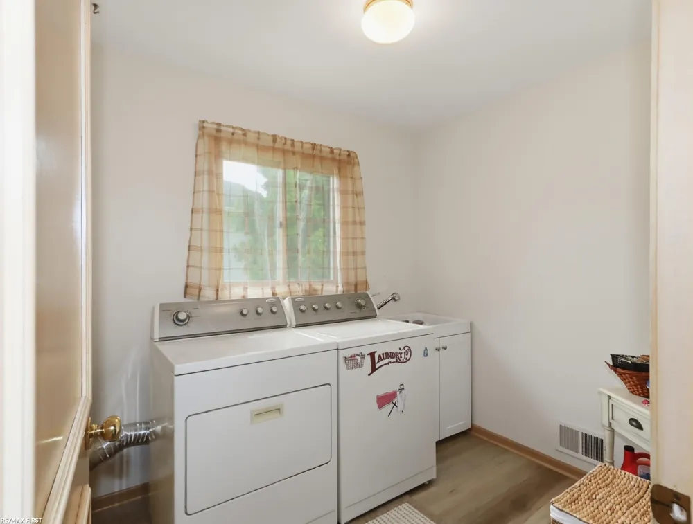 39328 Rivercrest Avenue Harrison Charter Township, MI 48045